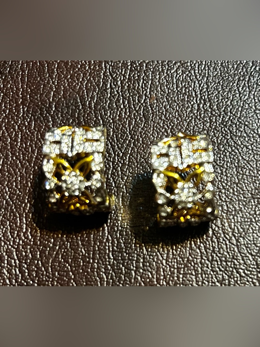 VINTAGE ESTATE SIGNED JBK JACKIE KENNEDY 3/4" POST EARRINGS